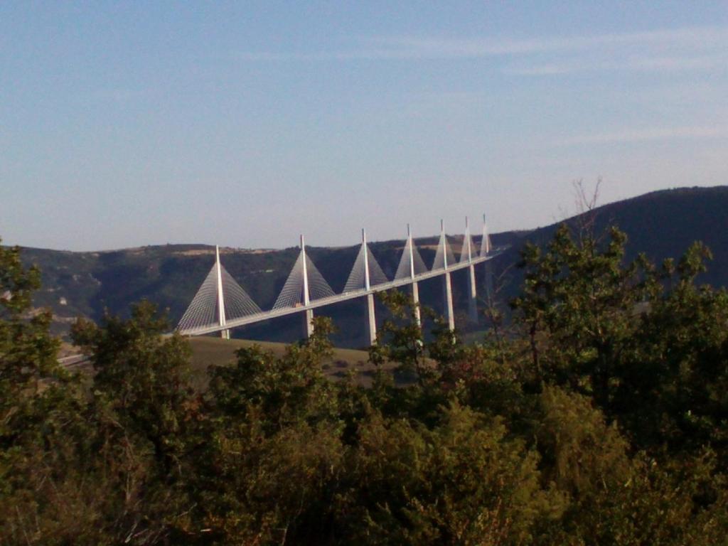 Chambre D'Hotes Villa Les Tilleuls Millau Exterior photo